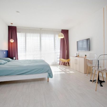 Grand Studio Avec Climatisation, Balcon Proche Gare Centre Ville Лурд Екстериор снимка