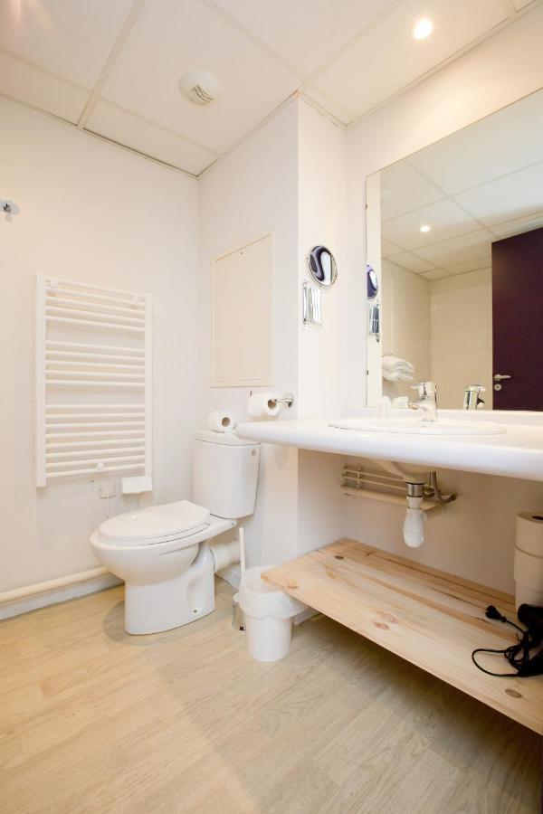 Grand Studio Avec Climatisation, Balcon Proche Gare Centre Ville Лурд Екстериор снимка